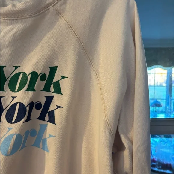 Women’s J.Crew New York sweatshirt size medium. There are no holes, stains, wear - Picture 6 of 10